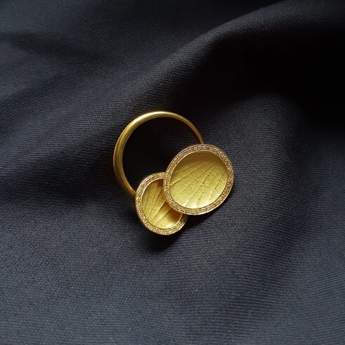 Wobbly Ring