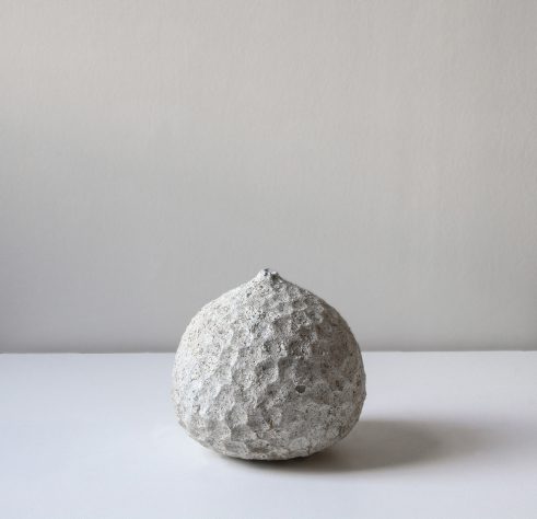 Large Poppy Vase (dot round)