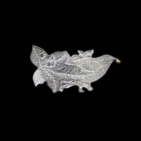 Wren and Ivy Brooch