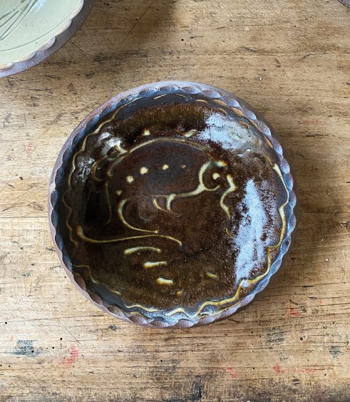 Japan Decorated Pie Crust Dish III
