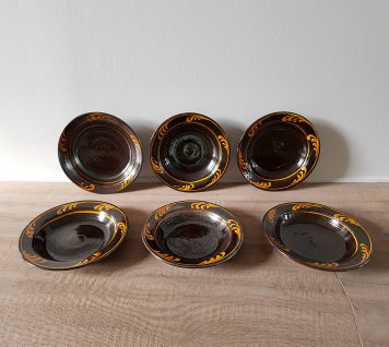 Black and Gold Pasta Dishes