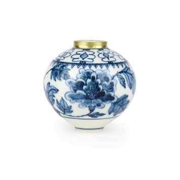 Flower and Leaves Moonjar
