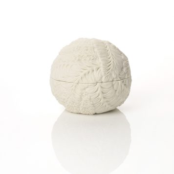 Very Small Round Wisteria Box