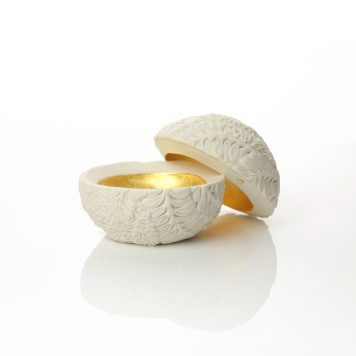 Very Small Round Wisteria Box (detail)