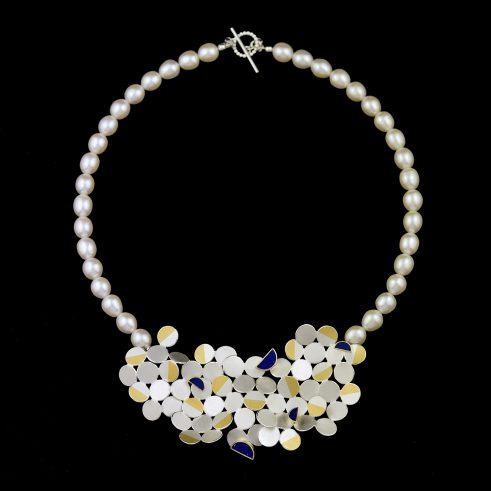 Random Pattern Necklace