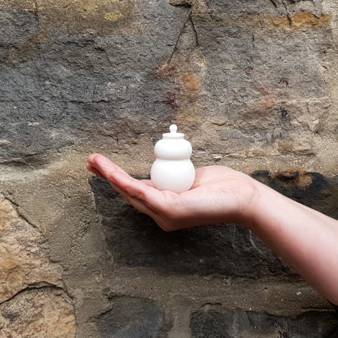 Miniature Pot & Cover – Medium