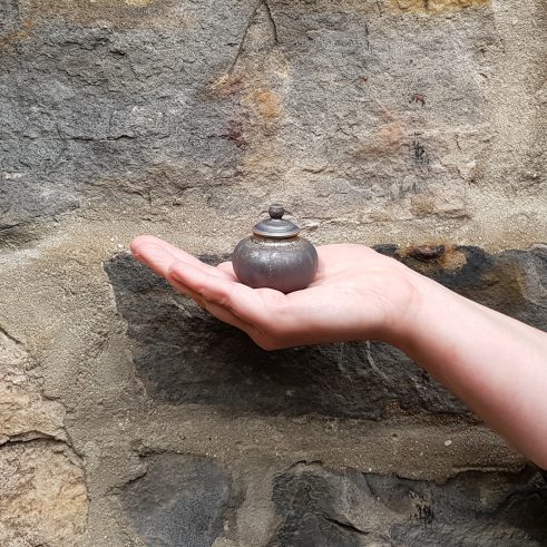 Miniature Pot & Cover – Medium