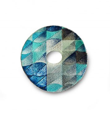 Flinking Brooch
