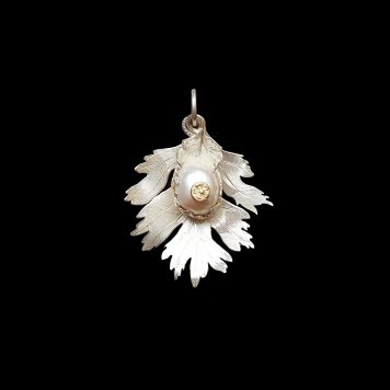 Hawthorn Leaf Pendant