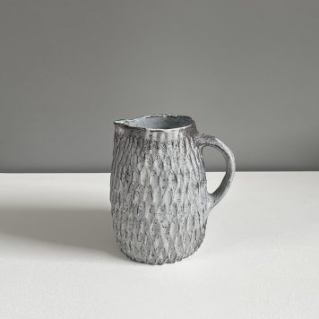 Large Dry Kohiki Flower Petal Jug