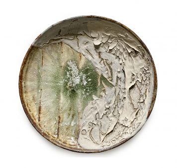 Faceted Fossil Plate – Dark Green-brown and Textured White