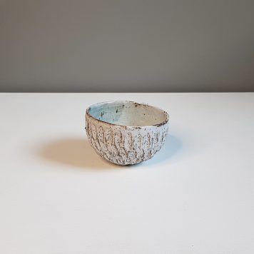 Dry Kohiki Cereal Bowl Flower Petal Horizontal – White