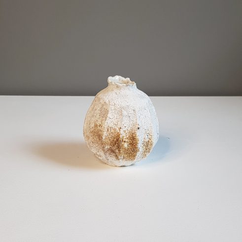Poppy Pod Lined Round Small III