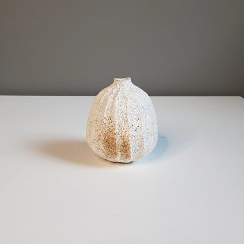 Poppy Pod Faceted Round Small I