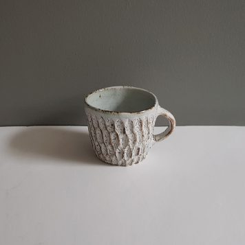 Dry Kohiki Mug Flower Petal Horizontal White I