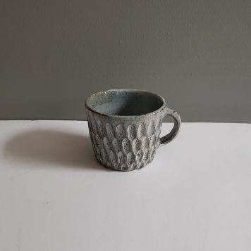 Dry Kohiki Mug Flower Petal Horizontal Grey II