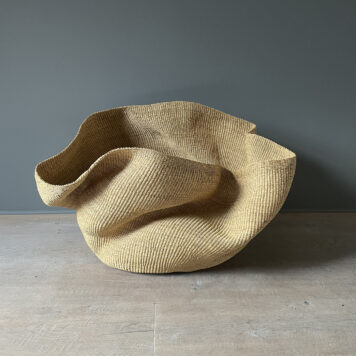 Giant Waves Basket