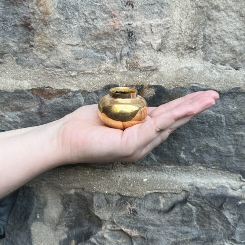 Miniature Pot – Gold Medium III
