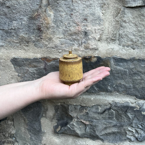 Miniature Pot & Cover – Large
