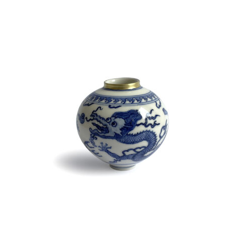 Moon Jar with Gold Rim – Dragon