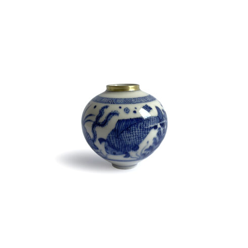 Moon Jar with Gold Rim – Carp