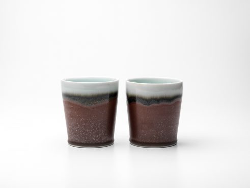Cups B