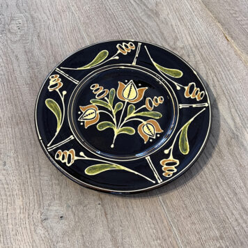 Black Tulip Plate