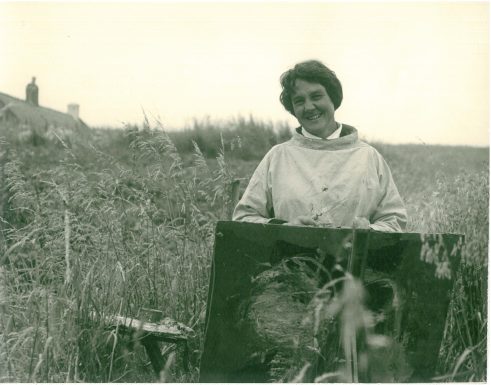 Joan Eardley painting at Catterine, c.1960 | Photo by Audrey Walker