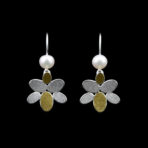 Flower Dangling Earrings with Pearl