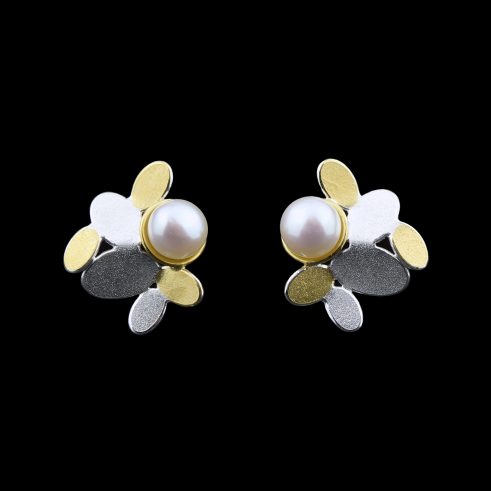 Random Pattern Earrings with Pearl II