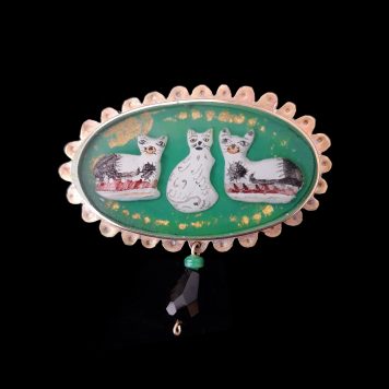 Three’s a Crowd Brooch