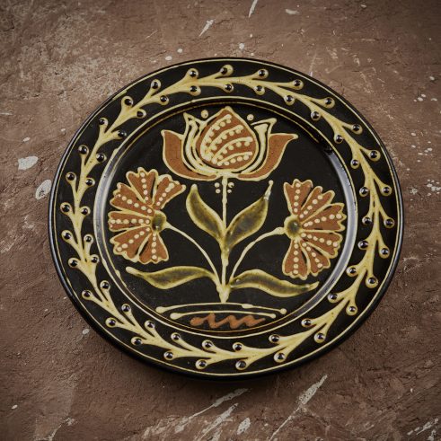 Small Tulip and Fan Flower Plate (Black)
