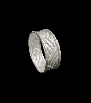 White Precious Metal Bangle I