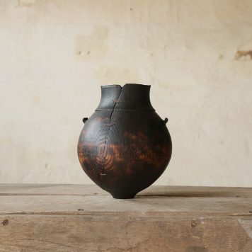 lightning-struck English Oak from Heathfield, Sussex with waxed cotton stitching vessel
