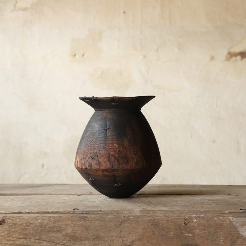 lightning-struck English Oak from Heathfield, Sussex with waxed cotton stitching vessel