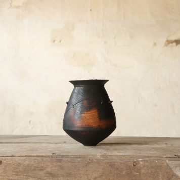 lightning-struck English Oak from Heathfield, Sussex with waxed cotton stitching vessel