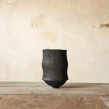 lightning-struck English Oak from Heathfield, Sussex with waxed cotton stitching vessel