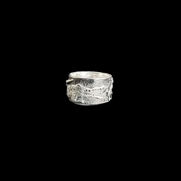 Hard by the Lilied Nile Ring