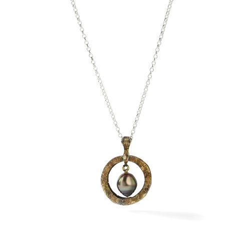 Circle Pendant with Black Pearl