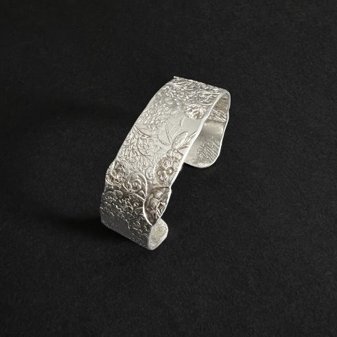 Flora, Bugs & Scrolls Slipover Bangle