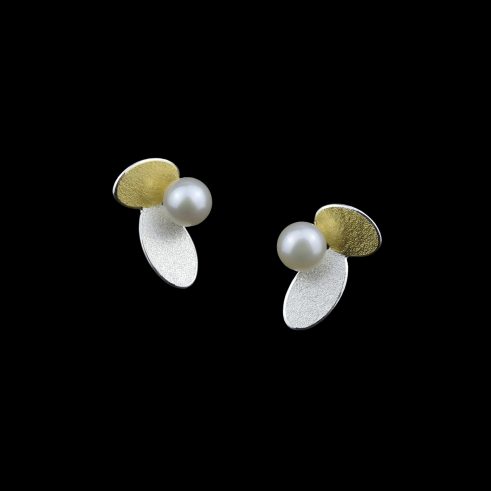 2 Oval Pearl Earrings