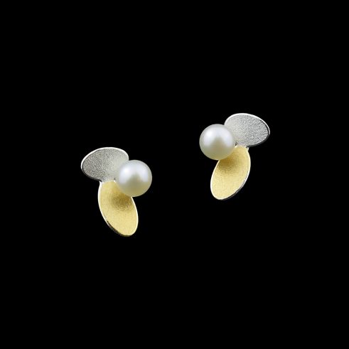 2 Oval Pearl Earrings