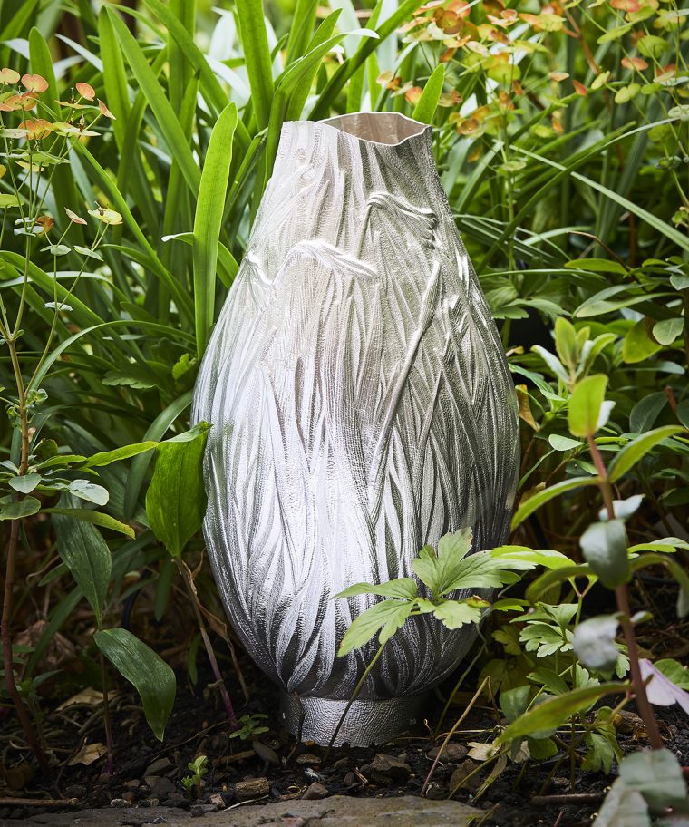 Dappled Garden – Daffodils Vase