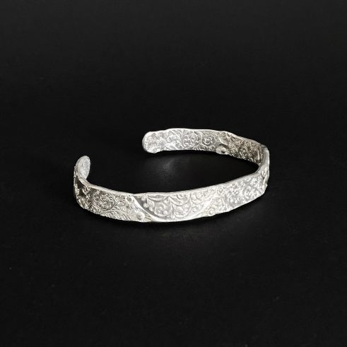 Flowers and Scroll Slipover Bangle
