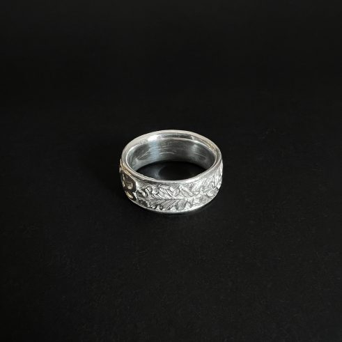 Intertwined Hearts/Oak & Acorn Ring II