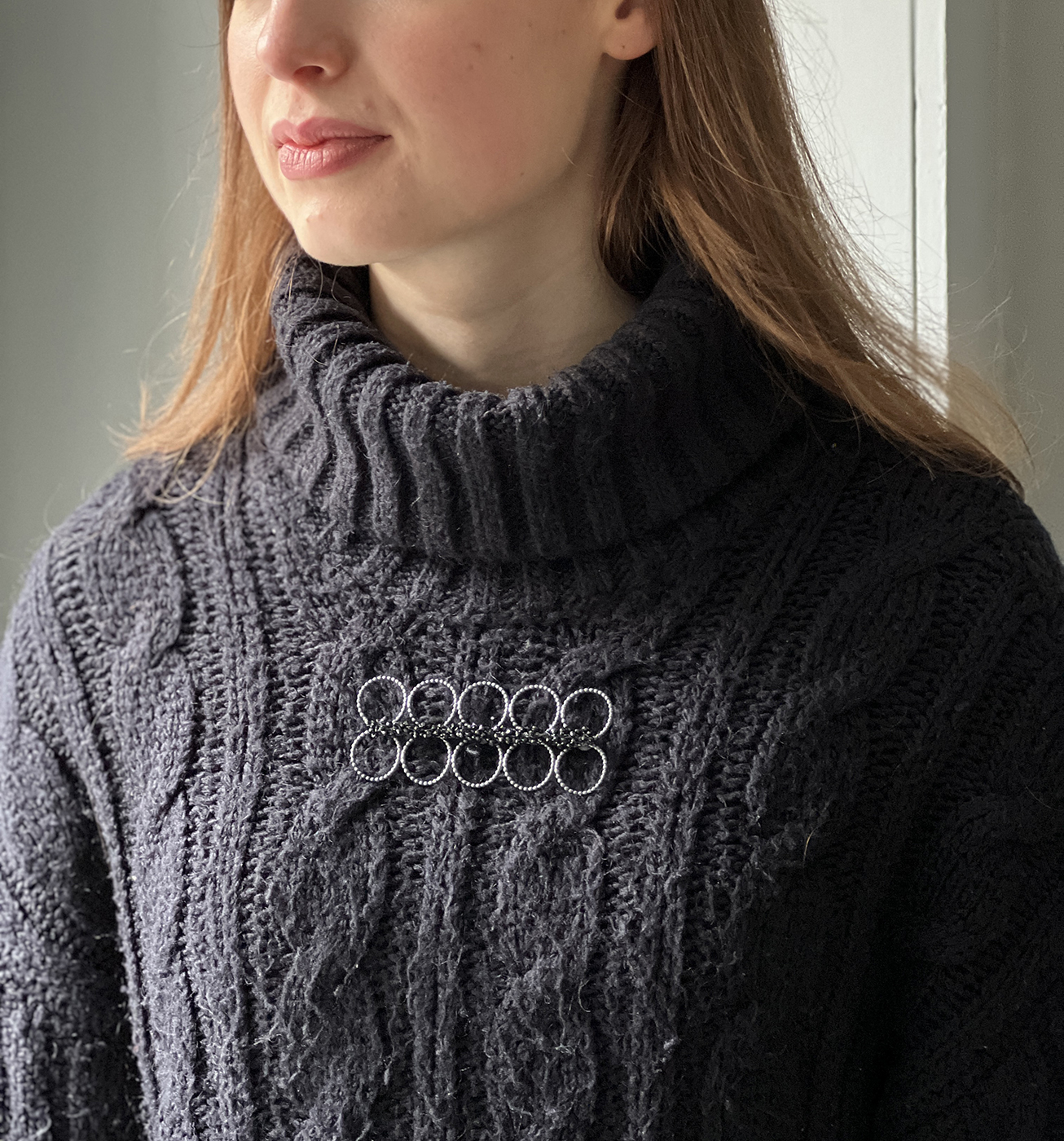 Shimmer II Brooch by Susan Cross | The Scottish Gallery