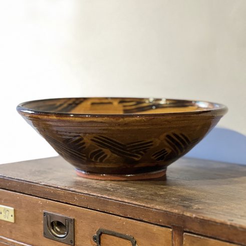 Large Brown Bowl Combing