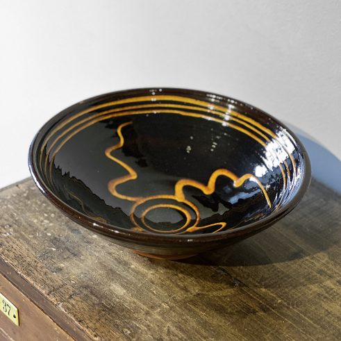 Black Bowl Slip Trailed