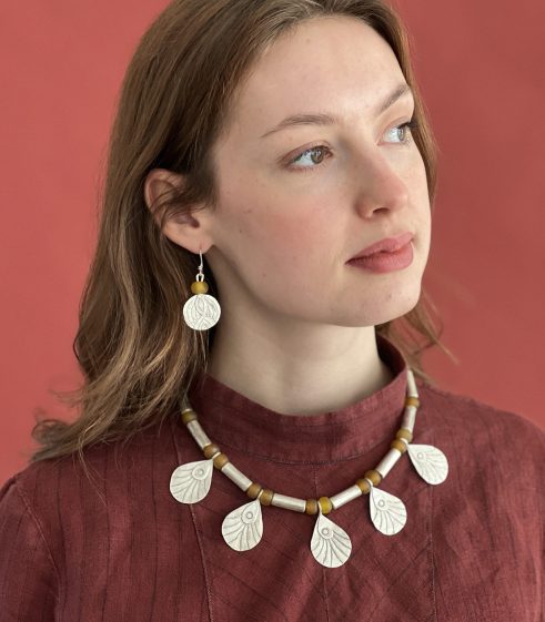 Yellow Agate and Five Leaf Necklace