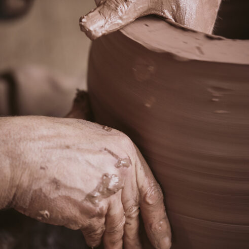 Throwing clay